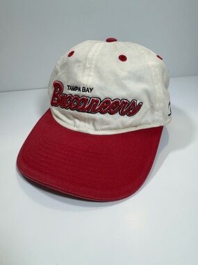 Vintage Reebok Tampa Bay Buccaneers baseball cap